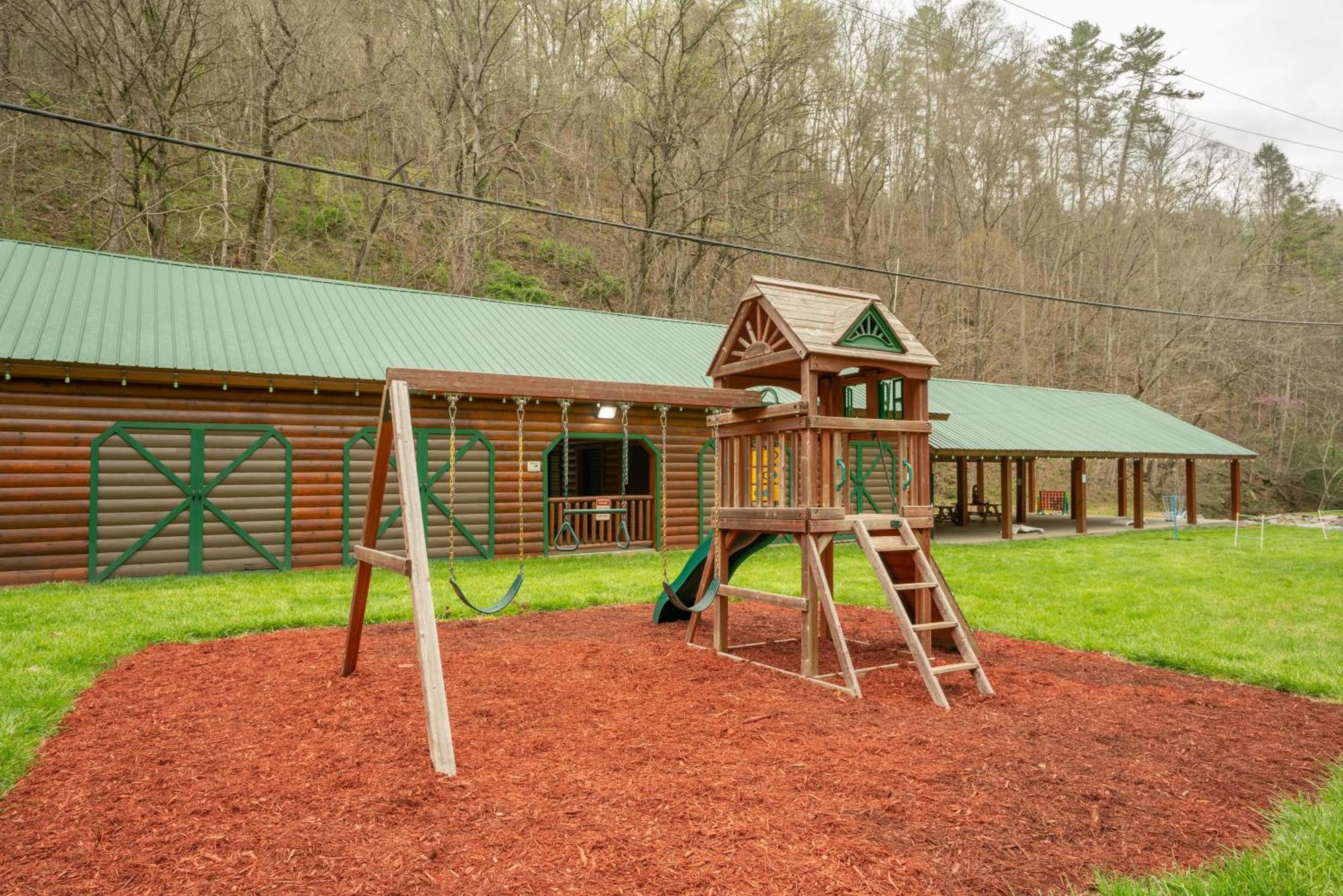 Hawks Nest Mountain Cabin Севьервилл Экстерьер фото